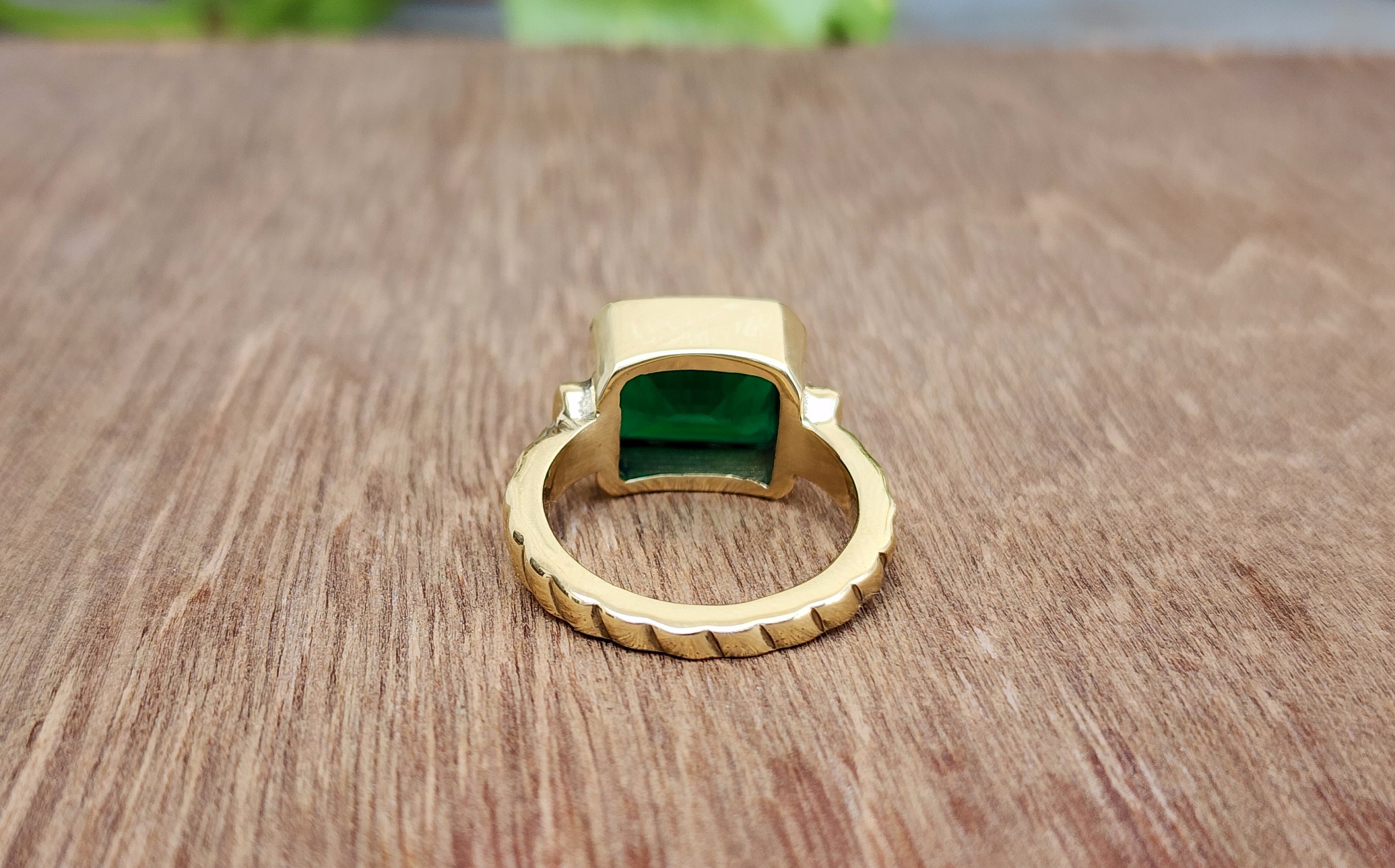 Gold grüner Smaragd Siegelring, 925 Sterling Silber Ring, Männer Ring,  Frauen Ring, Geschenk Ring, gravierter Ring, quadratischer Smaragd  Edelstein Ring