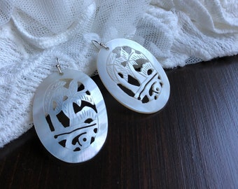 Mother of Pearl Tropical earrings