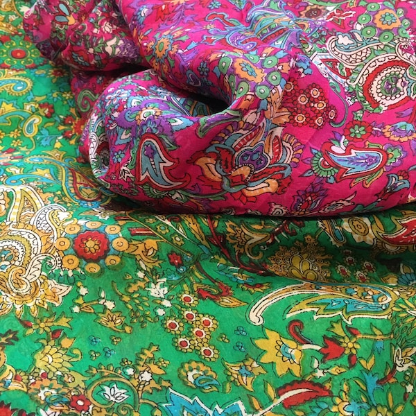 Paisley-Druck aus reiner Seide