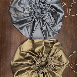 GROTE RONDE tas van pure zijde