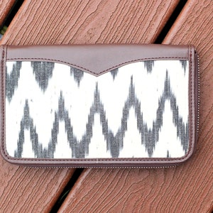Women’s Vegan Leather Wallet | womens wallet | zipper wallet | phone wallet | gift for her | gift for women | coin purse | anniversary gift