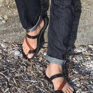 Handmade Leather Gladiator Sandals for Men: Greek Style