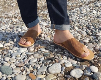 Handcrafted Brown Leather Toe Ring Sandals: Wide Arch Support