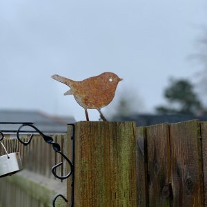 Rusty Robin - Robin decor - Garden decor - Garden - Metal Garden Ornament - Bird Fence Topper  - Fence Topper - Outdoors - Gardening Gifts