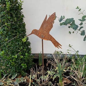 Rusty Hummingbird - Hummingbird - Garden Decor - Metal Decor - Gift - Rusty - Bird -  Rusty Ornament