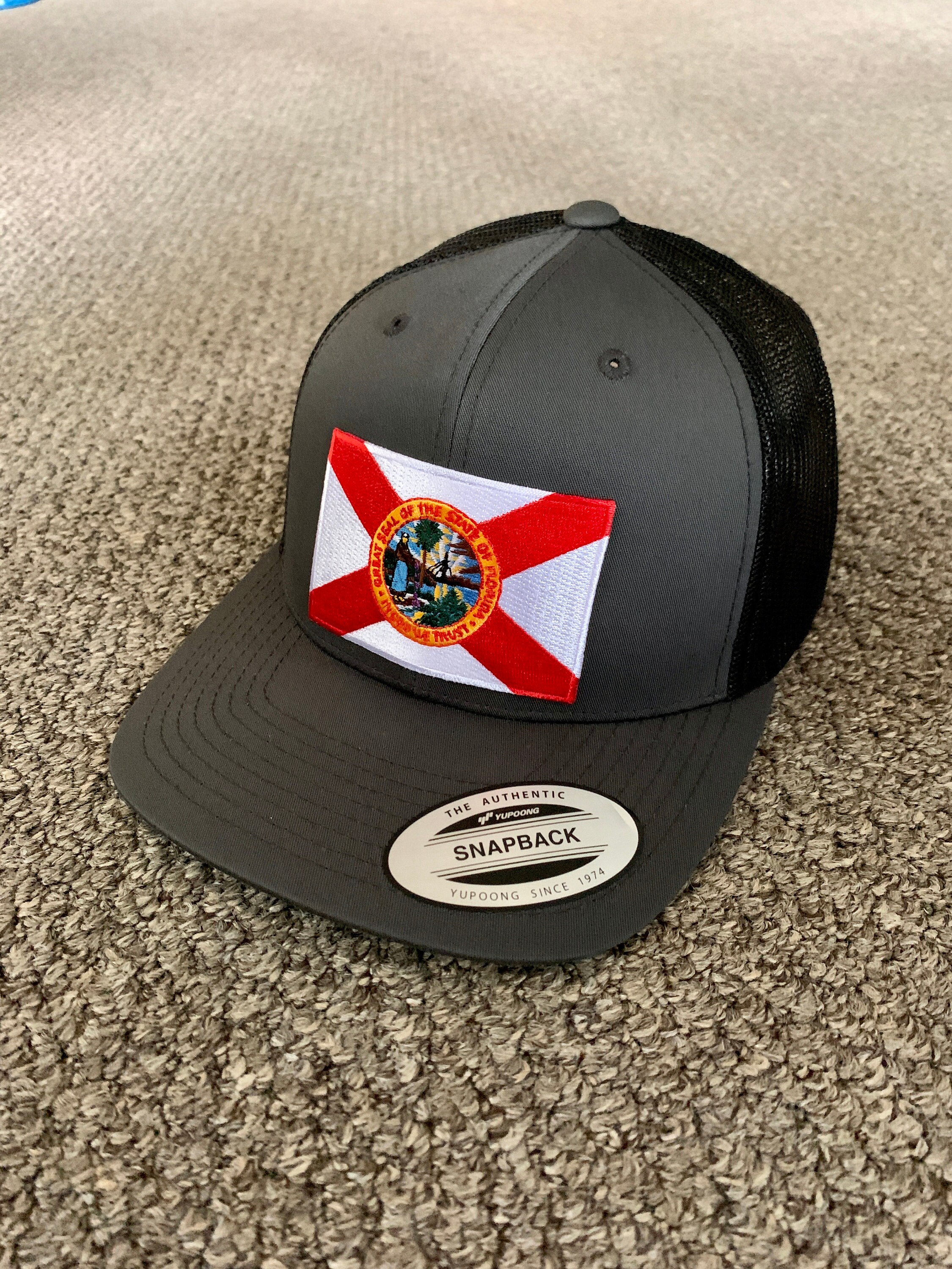 Florida State Pride Retro Flag PVC Patch Kamel 804 Mesh Snapback Black Hat Cap Camo Florida State Flag PVC Patch Kamel 815 Snapback Mesh  main image 4