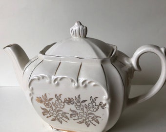 Sadler vintage cream and gold floral small cube 1930s art deco teapot tea pot