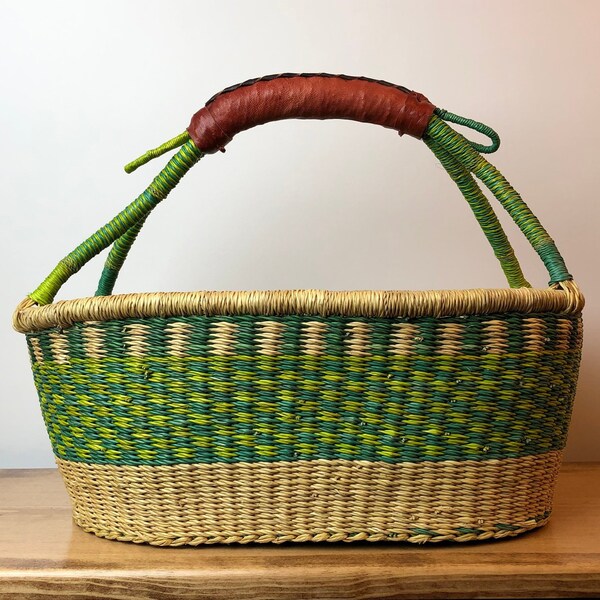 Short Oval Bolga Basket with Leather Handle