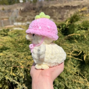 Crochet Duckling in Hat Plushie PATTERN image 6