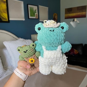 Crochet Baby Frog in Overalls Plushie PATTERN image 5