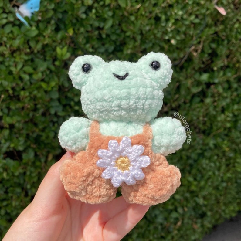 Crochet Baby Frog in Overalls Plushie PATTERN image 8