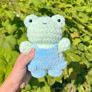 Crochet Baby Frog in Overalls Plushie PATTERN image 2