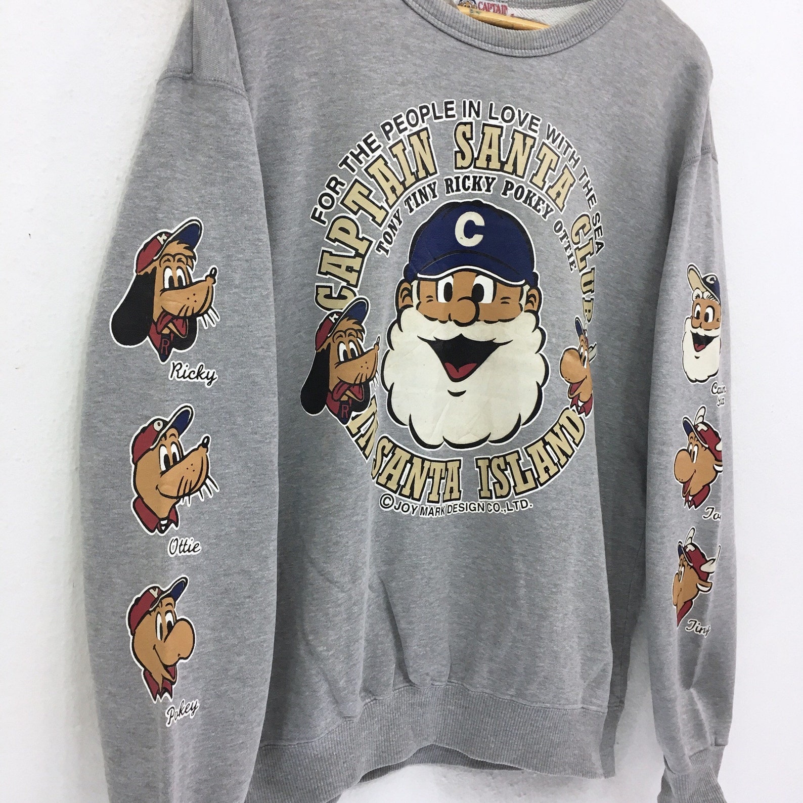 malelions crewneck captain