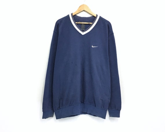 nike v neck sweatshirt