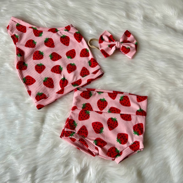 Strawberry Bummie Outfit , Baby girl one shoulder outfit, Strawberry Bummie, Toddler Shorts, Toddler Outfit, Bummie and Bow, Strawberry Bow