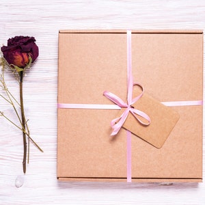 Lot of 8 pcs 8x8 inch Mini Kraft Carton Mailer Box with Cover, Folded Case, Gift Packaging.