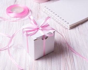 Lot of 25 pcs 2.5 x 2.5 x 3 inch Mini white Carton Box with Cover, Folded Case, Gift Packaging, Cardboard Bomboniere.