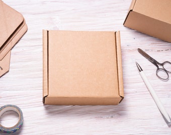 Lotto di 9 pezzi 5x5x1 3/4 pollici Scatola postale in cartone marrone, Scatola postale in cartone con coperchio, Custodia piegata, Imballaggio per la spedizione