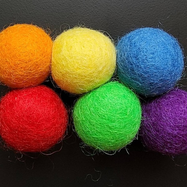 Felt Magnet Pompoms