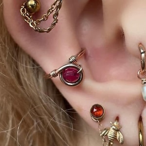 Crystal Loop Cartilage Earring, Gemstone Cartilage Hoop, Cartilage Piercing, Cartilage Ring, Endless Earring, Seamless Earring, Non Dangle