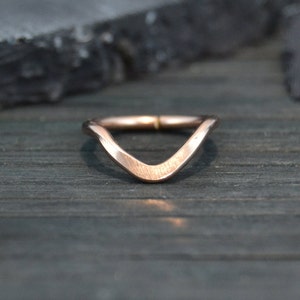 Rose goud gladde V-kraakbeenoorbel - 14k roségouden vulling naadloze ring - 14g 16g 18g 20g 22g eindeloze hoepel - minimalistische oorbel hoepel