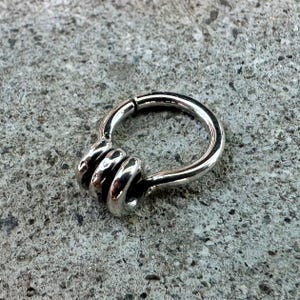 Small Coil Cartilage Ring - Cartilage Earring - Cartilage Hoop - Cartilage Piercing - Helix Earring - Nose Ring - Seamless Ring -Tragus Hoop