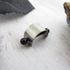 Black 316L Stainless Steel Cartilage Cuff - Cartilage Jewelry - Helix Earring - Tragus Piercing - Conch Earring - Pierced Cuff - 14g Barbell