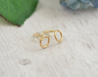 Gold Circle Minimalist Earrings - Ear Studs - 18g 20g Minimalist Earrings - 12k Gold Fill, 14k Gold Fill, 14k Gold - Dainty Earrings