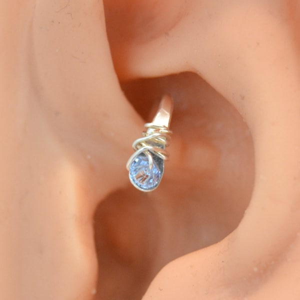 Crystal Daith Hoop - Daith Jewelry - 14g 16g 18g Daith Hoop - Daith Earring - Daith Piercing - Endless Hoop - Seamless Cartilage Ring