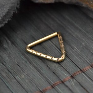 Gold Hatched Triangle Cartilage Earring, 14k Yellow Gold Fill Cartilage Hoop, Cartilage Piercing, Cartilage Ring, Endless Earring, Infinity