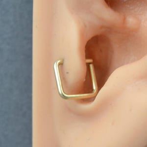 Square Tragus Earring, Non Dangle Tragus Hoop, Tragus Piercing, Tragus Ring, Endless Hoop, Seamless Ring, Cartilage Earring, Unique Earring