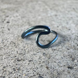 Wave Ocean Blue Niobium Cartilage Ring - Cartilage Earring - Cartilage Hoop - Dainty Helix Earring - Seamless Ring - Small Tragus Hoop -2025