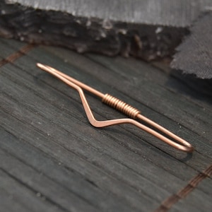 Gladde V-roségouden naadloze industriële staaf - 14k roségouden vulling industriële barbell - 20 g 18 g 16 g 14 g industriële piercing - dubbele staaf