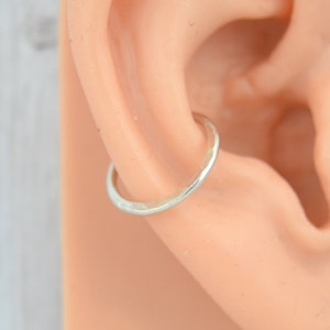 Textured Disc Silver Conch Earring - Conch Jewelry - 14g 16g 18g Conch Hoop - Conch Earring - Conch Ring - Seamless Ring - Endless Hoop