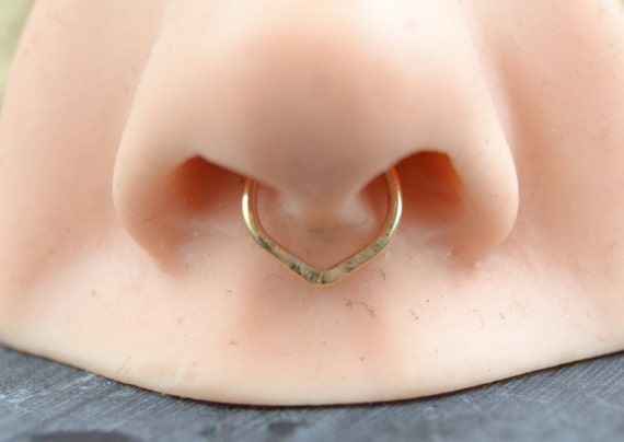 Textured Chevron V Septum Ring Septum Piercing Septum Hoop Gold Nose Ring Cartilage Hoop Cartilage Ring Nose Piercing Septum Jewelry Etsy