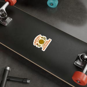 Sticker Crochet Is My Coping Mechanism, geestelijke gezondheid gehaakte sticker voor garenliefhebbers, maker cadeau, grappige waterdichte vinyl sticker afbeelding 6