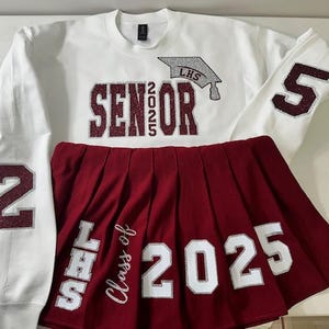 Senior Sweatshirt/ Also Skirt / Class of 2025/2026 (Glitter or Regular Vinyl)