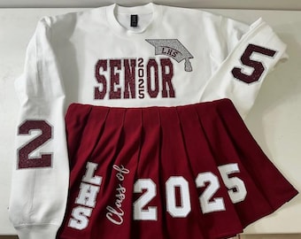 Senior Sweatshirt/Also Skirt / Class of 2026/2027/2028 (Glitter or Regular Vinyl)