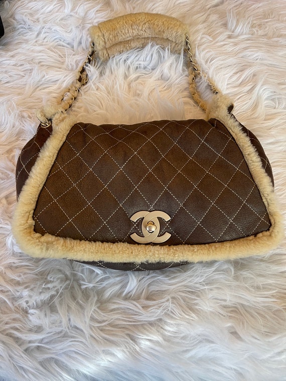 80's vintage CHANEL black lambskin shoulder bag with golden large CC c –  eNdApPi ***where you can find your favorite designer  vintages..authentic, affordable, and lovable.