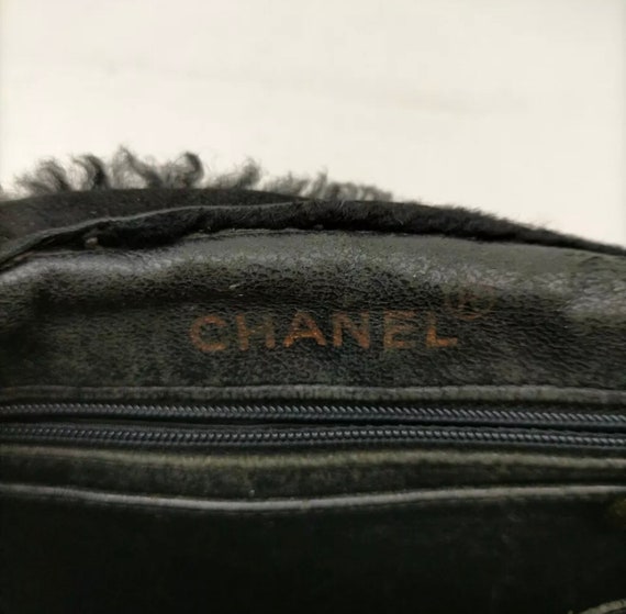 Vintage 90s Chanel Suede with Fur Trim Handbag To… - image 6