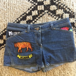 Vintage VERSACE Jeans Couture Denim Delirium Medusa Head Jeans Shorts Size 2