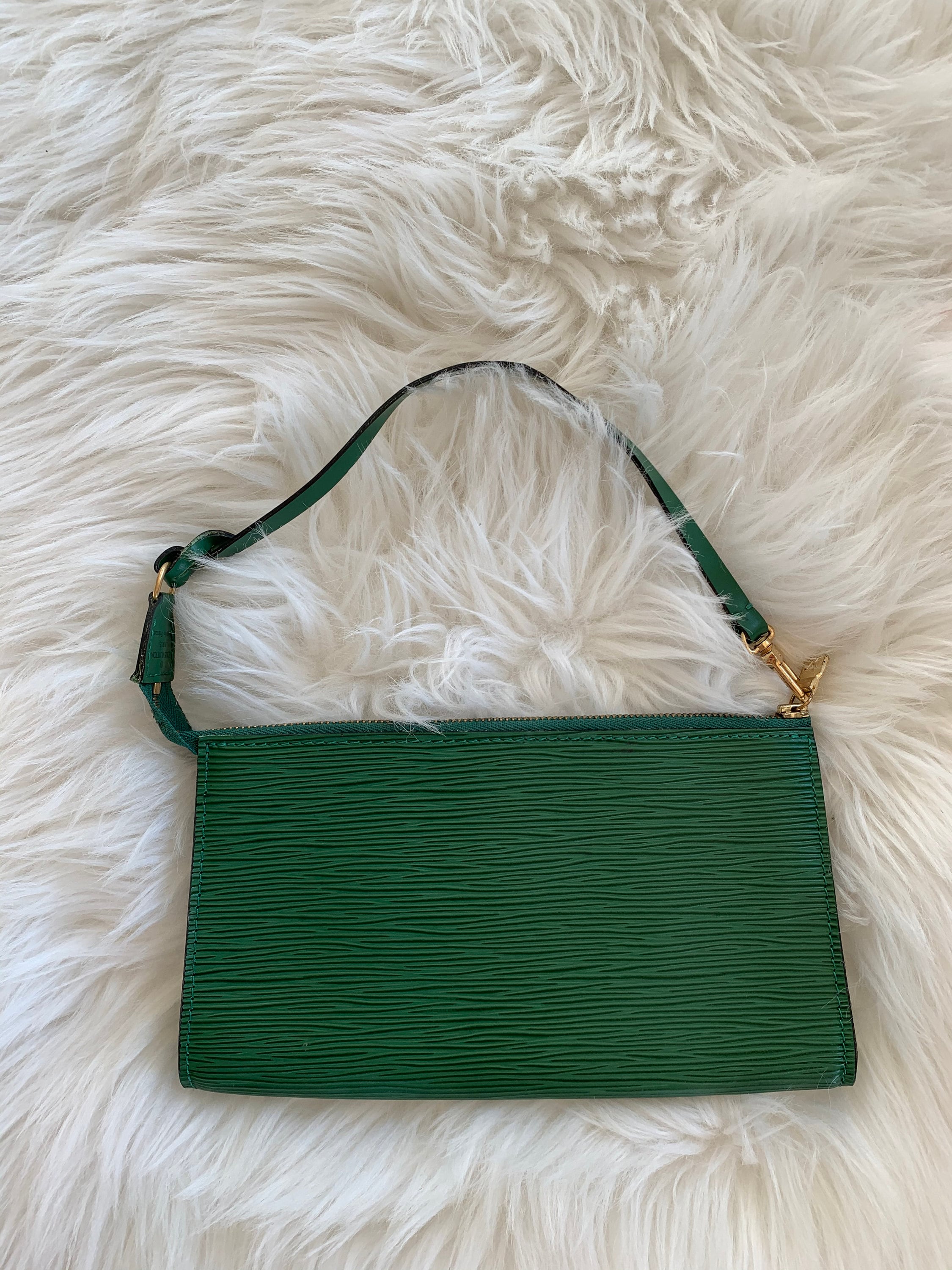 Louis Vuitton Vintage Cluny Green Epi Leather Bucket Shoulder Bag –  Amarcord Vintage Fashion