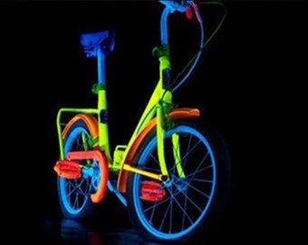 FLUORESCENT NEON PAINT for metal surfaces, glows under Uv black light, vivid color