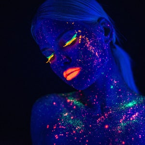 Neon body paint -  España