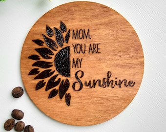 Posavasos de contrachapado de abedul: "Mamá, eres mi sol" Regalo pirograbado
