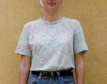 Shibori indigo reverse dye unisex tee