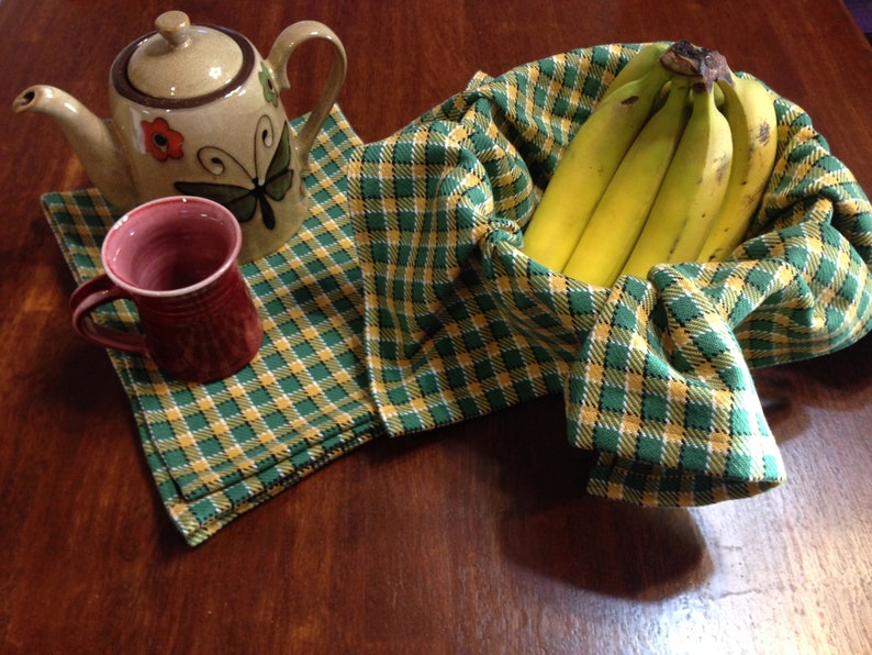 Set of 2 Large Handwoven Tea Towels Green and Gold