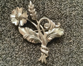 Épingle florale vintage en argent sterling par LANG
