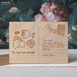 Postal de madera personalizada Main Squeze
