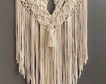 Macrame wall hanging “SPRING”. Handmade in braided cotton cord, Natural color. Gorgeous neutral decor piece!